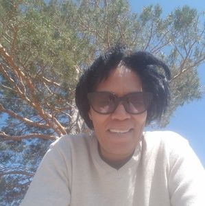 Meet your Posher, Joyce